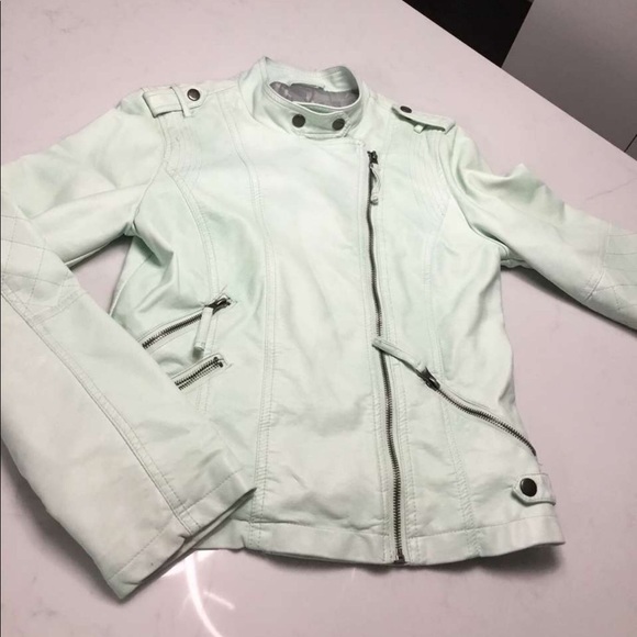 Light green leather jacket - Picture 2 of 4